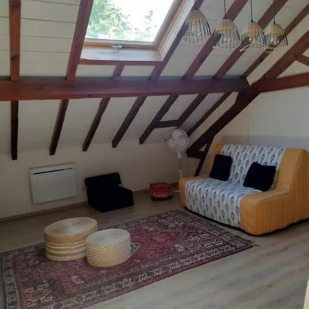 بيت للعطل Maison Bel Air *